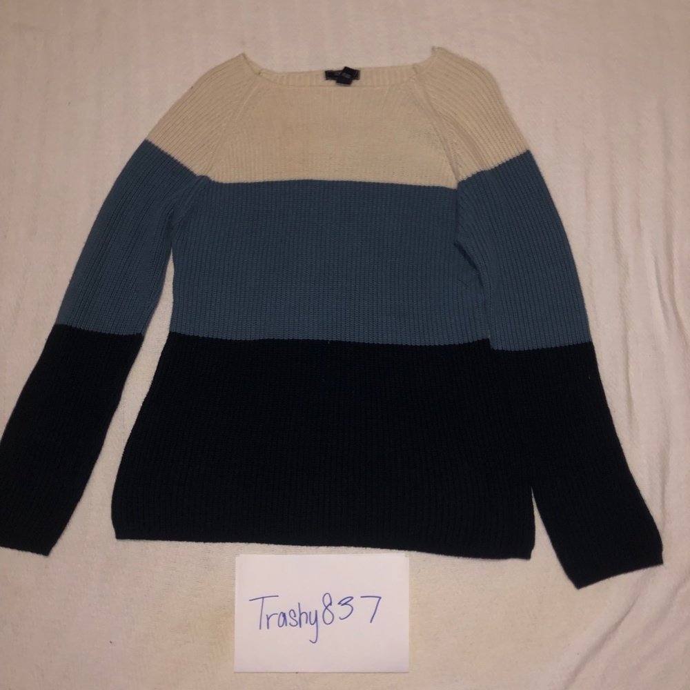 blue multicolored knitted sweater